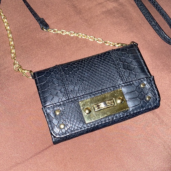 Small cross body wallet - Picture 2 of 8